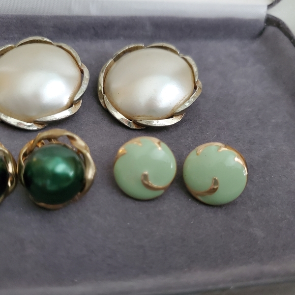 Vintage Earrings Lot, Wholesale Vintage Jewelry Clip on, Pierced, Estate Jewelry - Picture 3 of 9